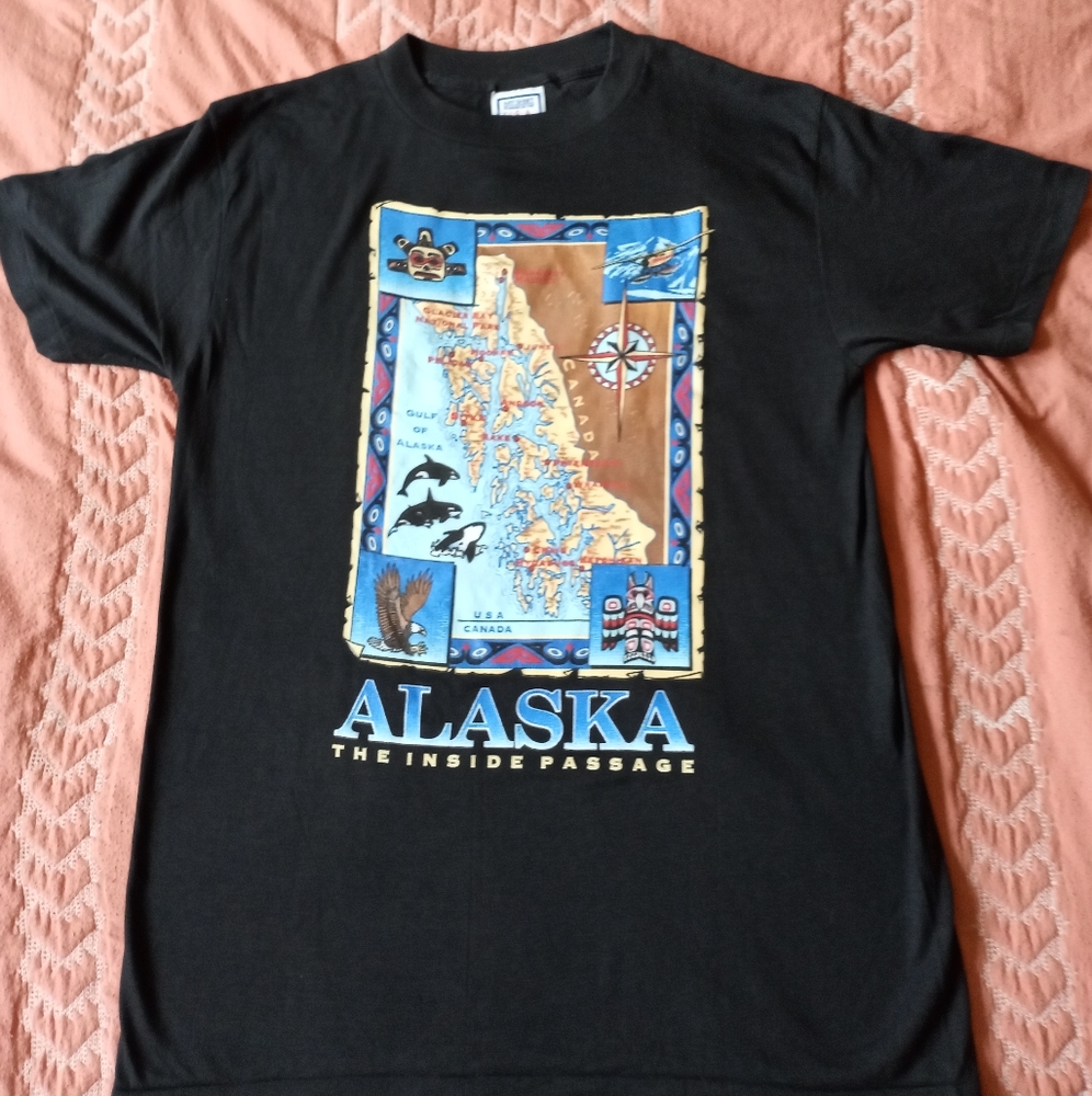 Alaska the inside package map shirt 1990s VINTAGE